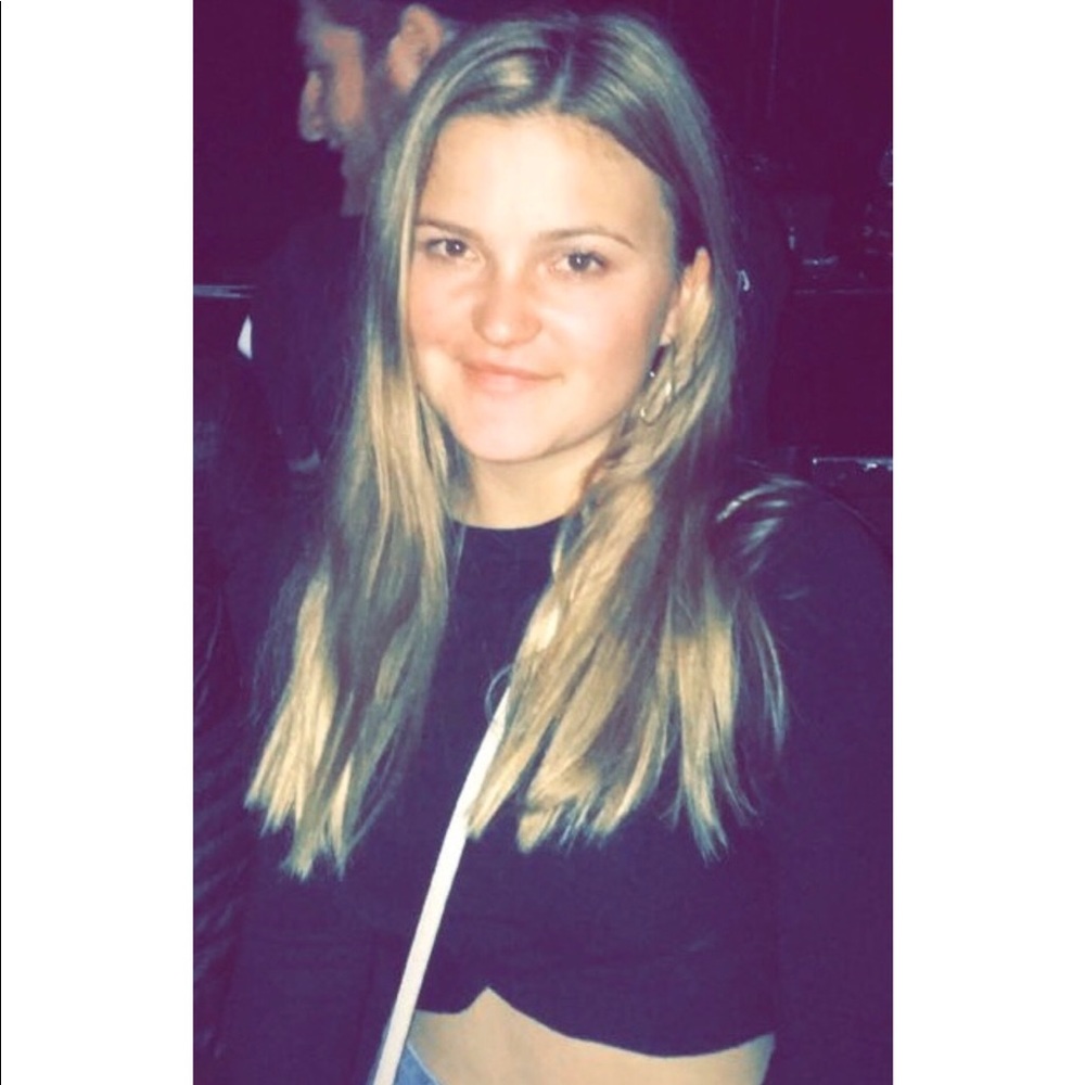 Meet your Posher, Elena